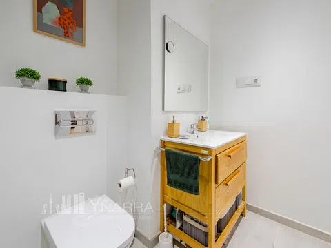 Flat in calle de Clara del Rey - Photo 15