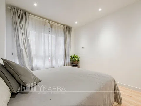 Flat in calle de Clara del Rey - Photo 16