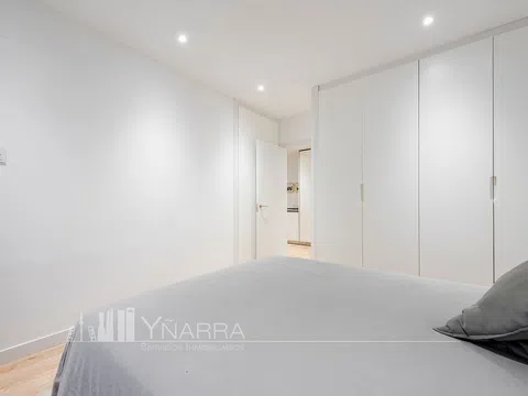 Flat in calle de Clara del Rey - Photo 17