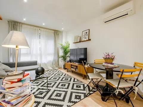 Flat in calle de Clara del Rey - Photo 3