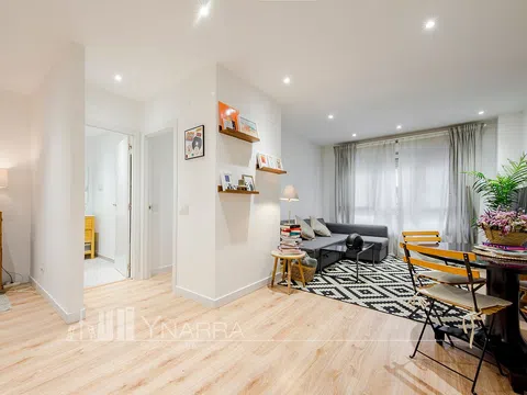 Flat in calle de Clara del Rey - Photo 8