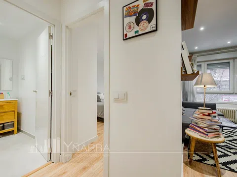 Flat in calle de Clara del Rey - Photo 9