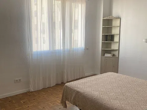 Flat in calle de Antonio Arias - Photo 4