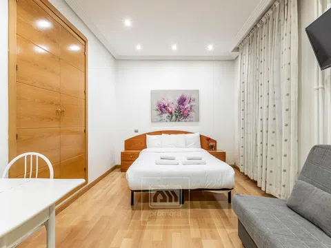 Flat in calle de Miguel Moya - Photo 14