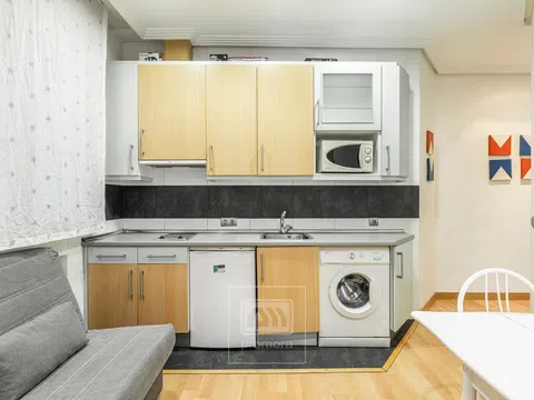 Flat in calle de Miguel Moya - Photo 17