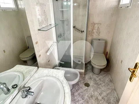 Flat in calle de los Hermanos García Noblejas - Photo 8