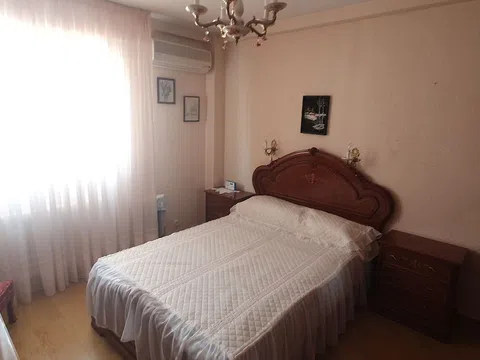 Flat in calle de Camarena - Photo 11