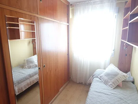 Flat in calle de Camarena - Photo 16
