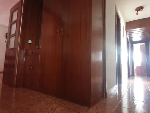 Flat in calle de Camarena - Photo 3