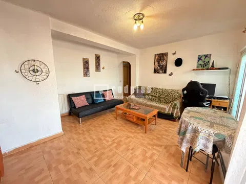 Flat - Photo 2