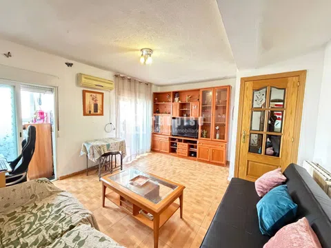 Flat - Photo 3