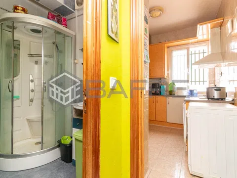 Flat in calle de Gumersindo Azcárate - Photo 13