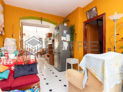 Flat in calle de Gumersindo Azcárate - Photo 6