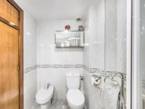 Flat in calle de García Luna - Photo 15