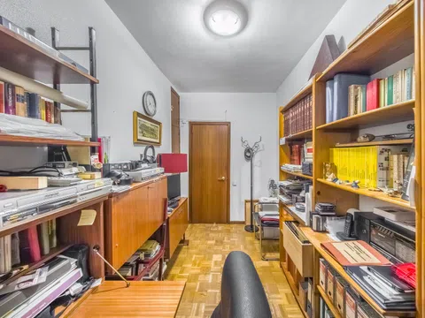 Flat in calle de García Luna - Photo 16