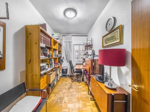 Flat in calle de García Luna - Photo 17