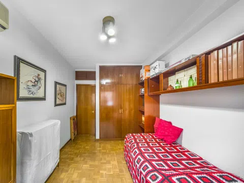 Flat in calle de García Luna - Photo 5