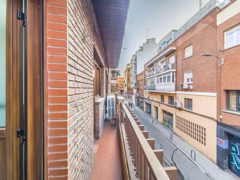 Flat in calle de García Luna - Photo 7