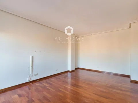 Penthouse in calle San Juan de Ortega - Photo 5