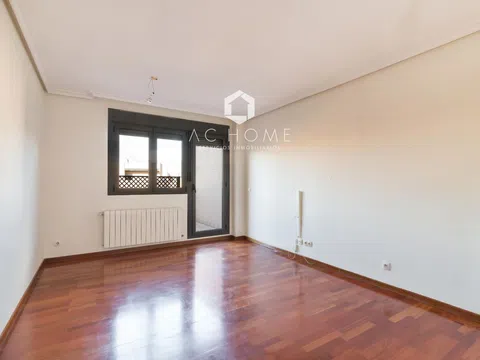 Penthouse in calle San Juan de Ortega - Photo 6