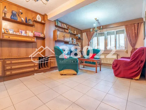 Flat in calle Lucano - Photo 2