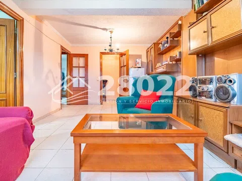 Flat in calle Lucano - Photo 4