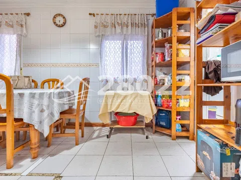 Flat in calle Lucano - Photo 9