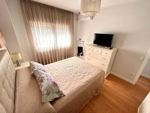 Flat in calle de Camarena - Photo 19