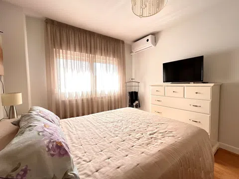 Flat in calle de Camarena - Photo 20