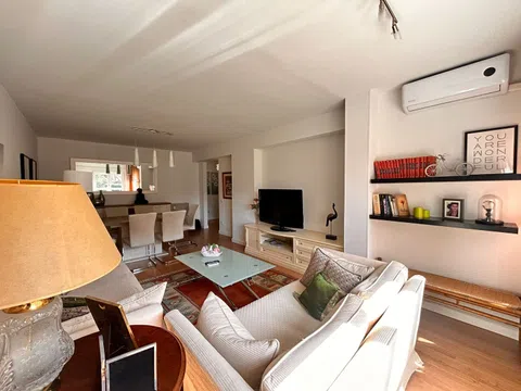 Flat in calle de Camarena - Photo 5