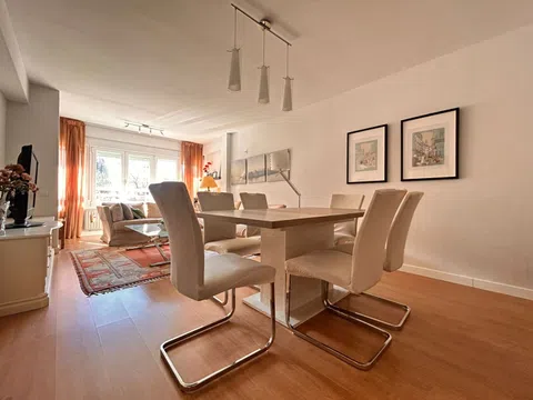 Flat in calle de Camarena - Photo 7