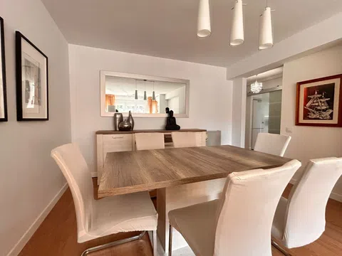 Flat in calle de Camarena - Photo 9