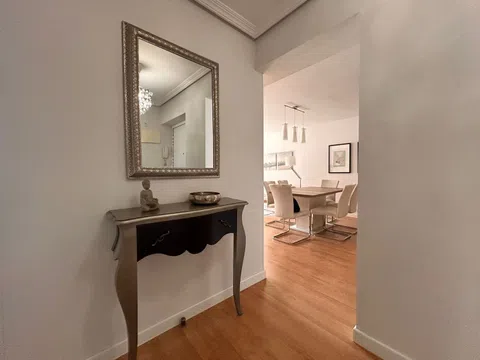 Flat in calle de Camarena - Photo 10