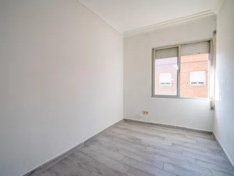 Flat in calle de Athos - Photo 2