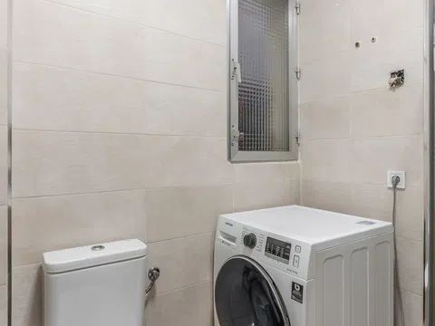 Flat in paseo de las Delicias - Photo 20