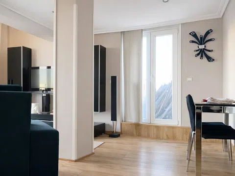 Flat in calle Alcalá - Photo 10