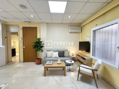Flat in calle de Bravo Murillo - Photo 8