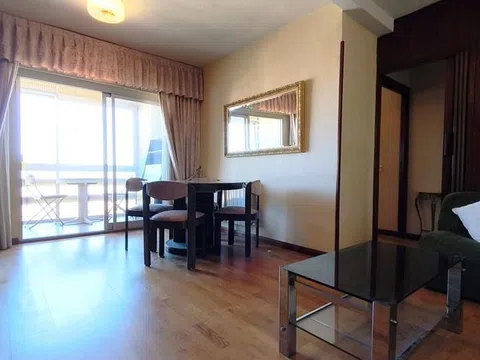 Flat in calle Butrón - Photo 4