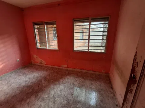 Flat in calle Villacid de Campos - Photo 9