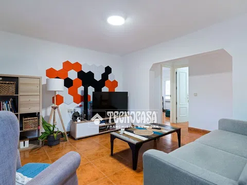 Flat in calle Hermanos de Pablo - Photo 4