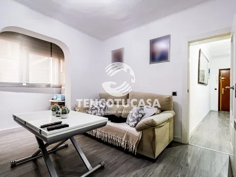 Flat in calle de Ascao - Photo 2