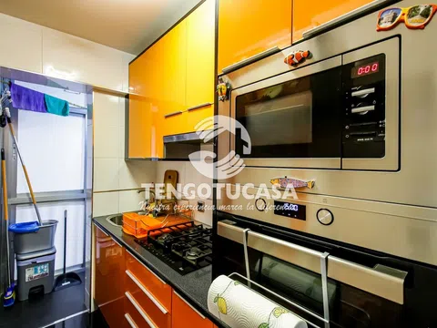 Flat in calle de Ascao - Photo 9