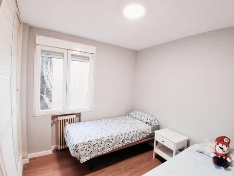 Flat in calle de Castrillo de Aza - Photo 19