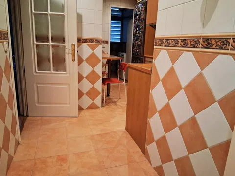 Flat in calle de Castrillo de Aza - Photo 9