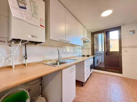 Flat in calle de Arturo Soria - Photo 3