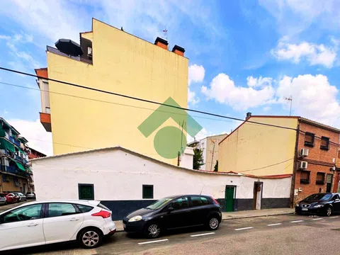 Detached house in calle Alberto Palacios - Photo 4