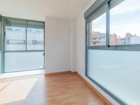 Flat in CL Gonzalez Soto - Photo 3