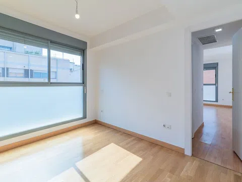 Flat in CL Gonzalez Soto - Photo 4
