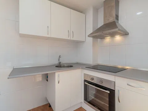 Flat in CL Gonzalez Soto - Photo 6