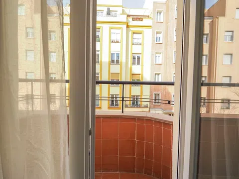 Flat in calle de Vallehermoso, 110 - Photo 3